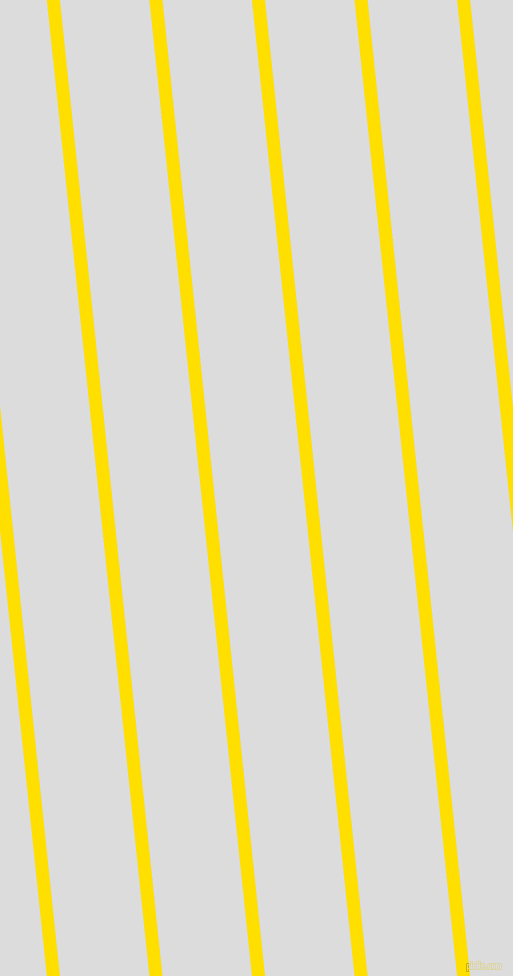 96 degree angle lines stripes, 13 pixel line width, 89 pixel line spacing, Golden Yellow and Gainsboro angled lines and stripes seamless tileable